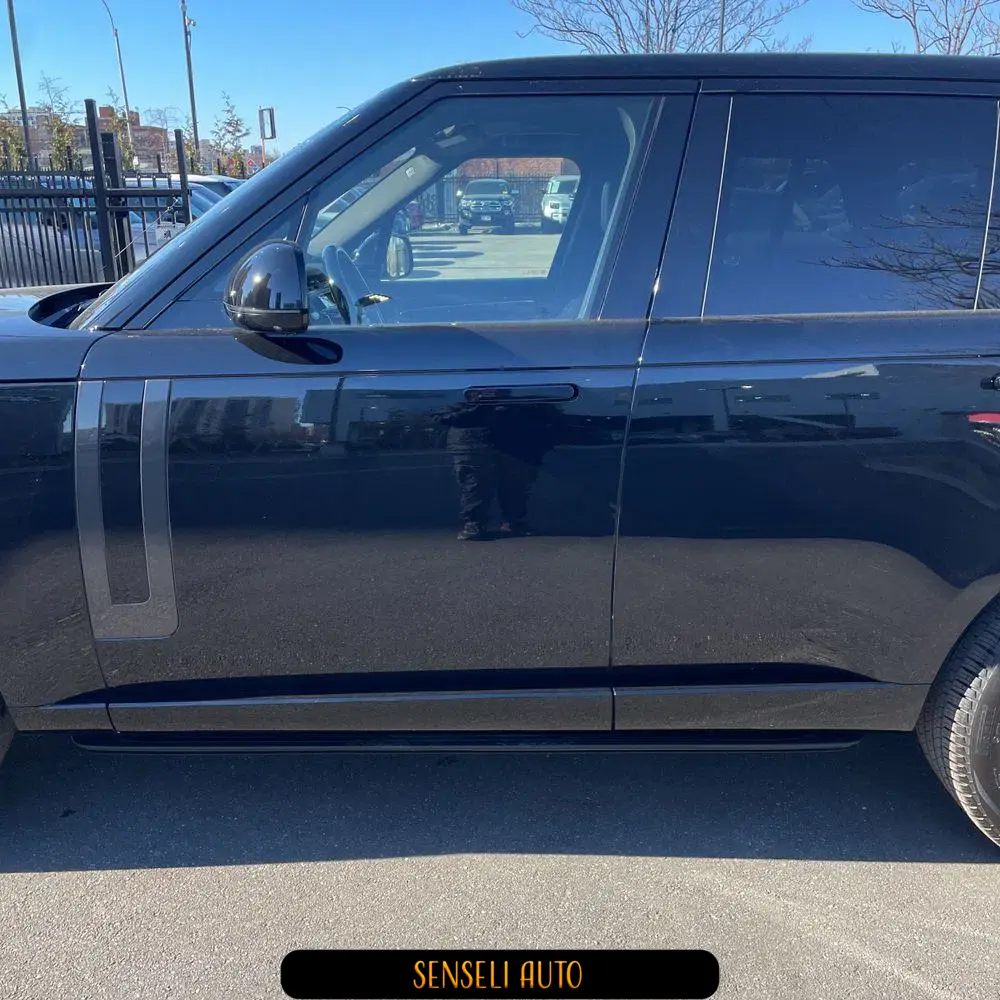 2023 Land Rover Range Rover P530 SE