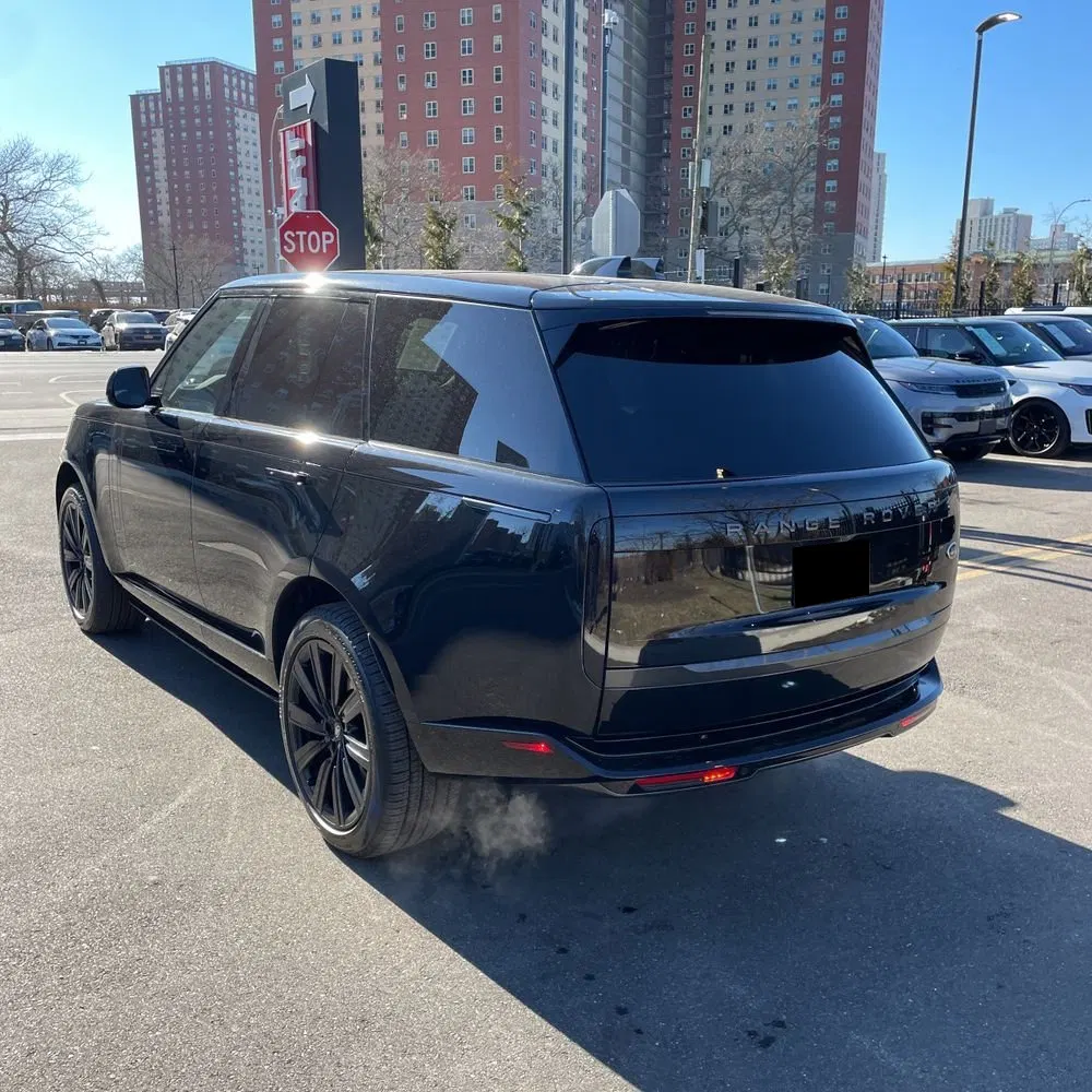 2023 Land Rover Range Rover P530 SE