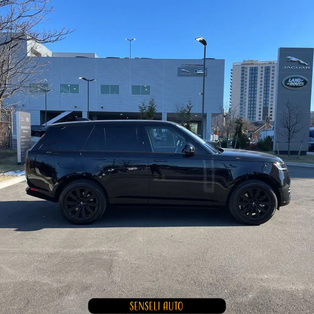 2023 Land Rover Range Rover P530 SE
