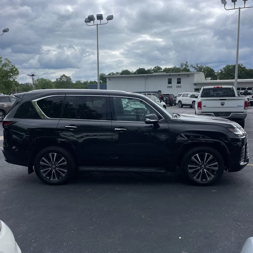 2024 Lexus LX 600 Premium