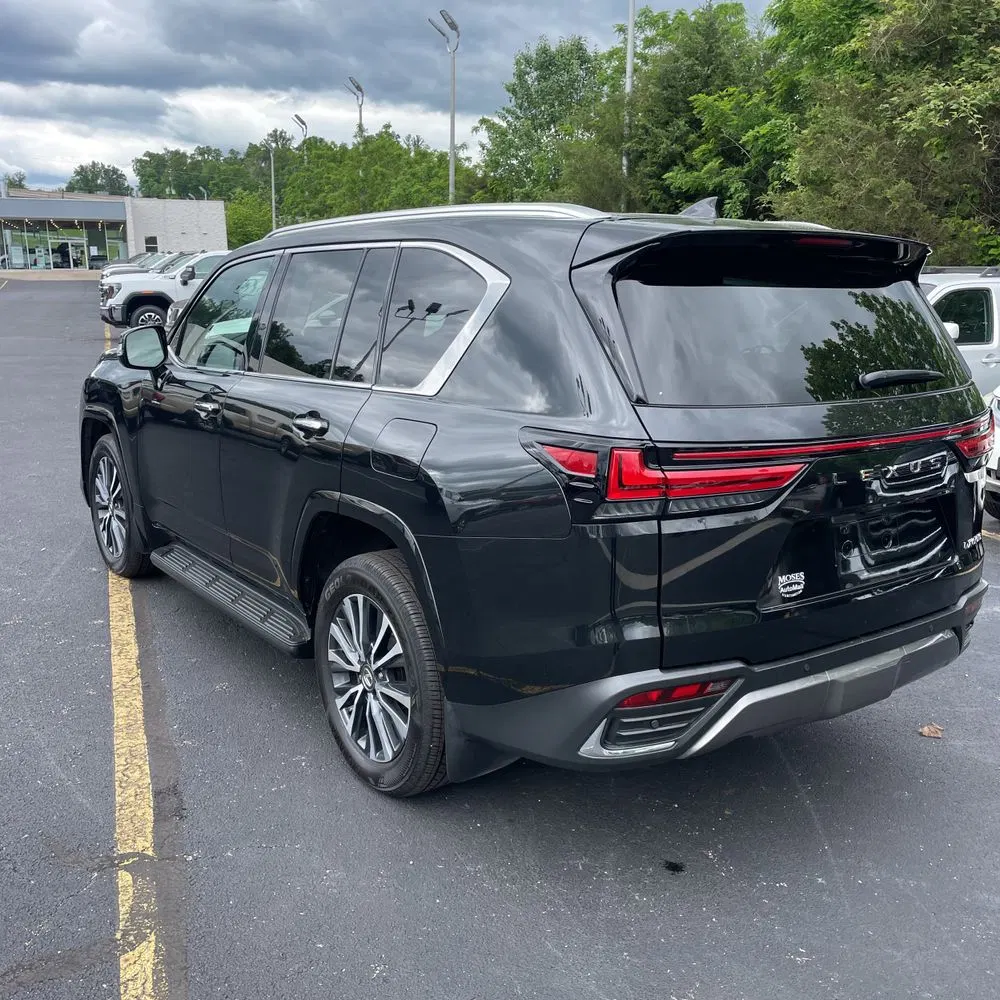 2024 Lexus LX 600 Premium