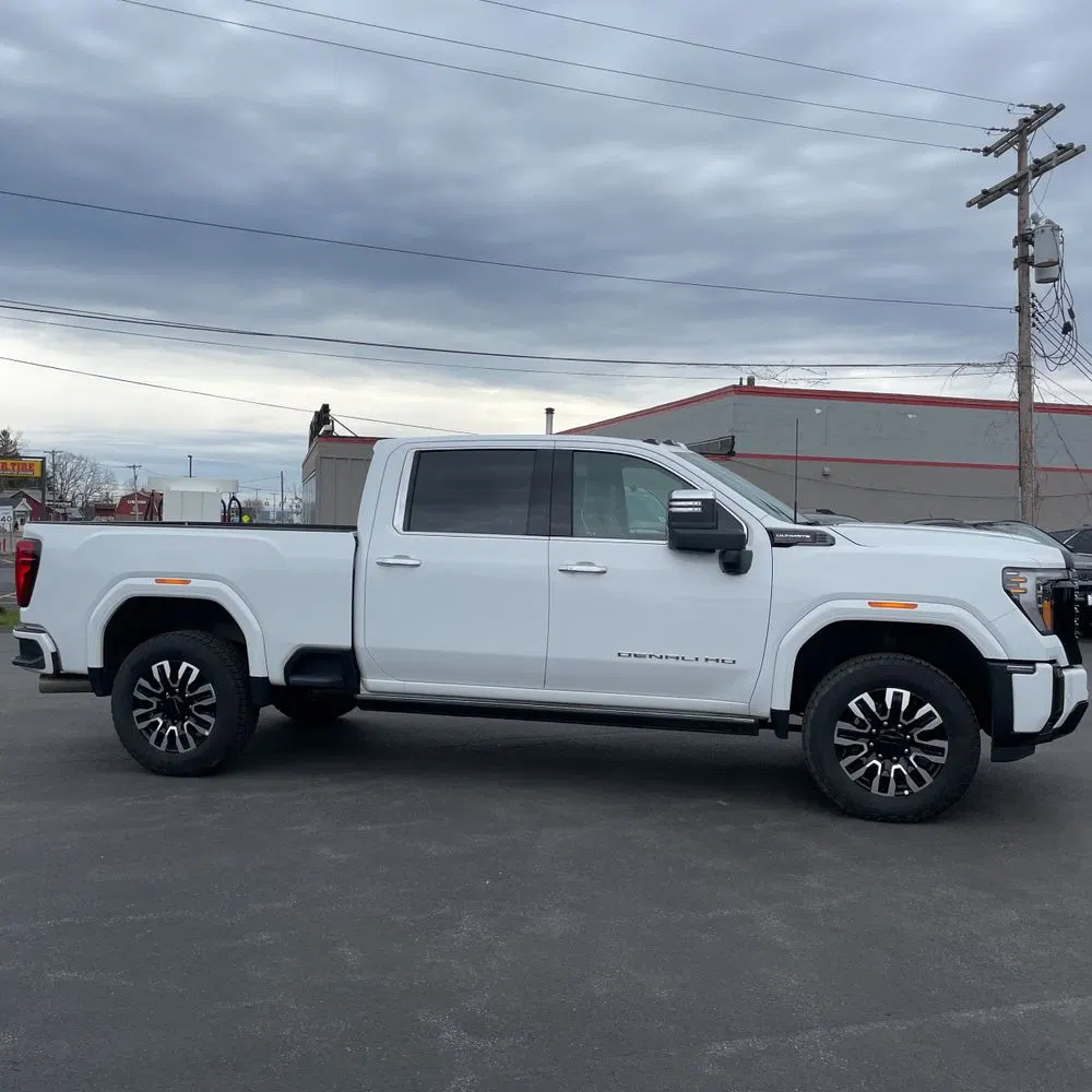 2025 GMC Sierra 2500HD Denali Ultimate
