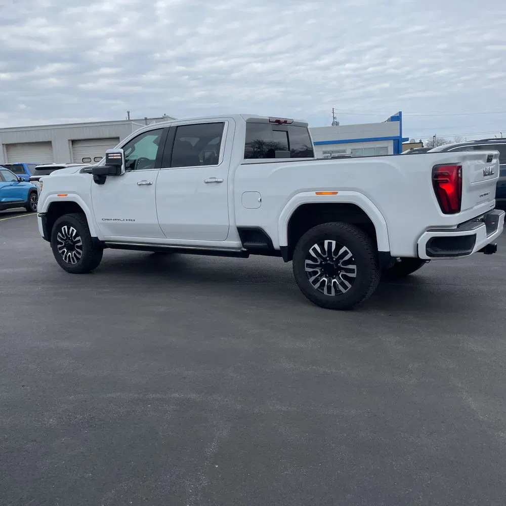 2025 GMC Sierra 2500HD Denali Ultimate