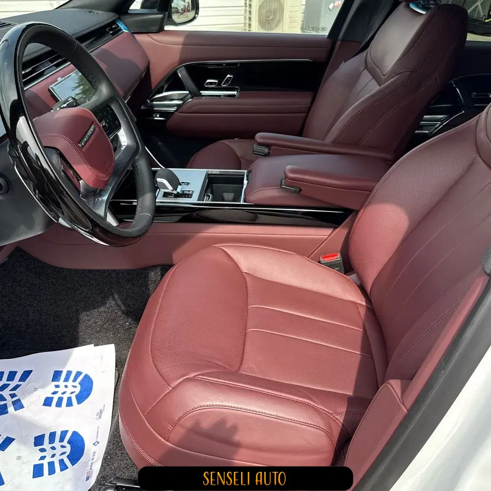 2024 Land Rover Range Rover P400 SE