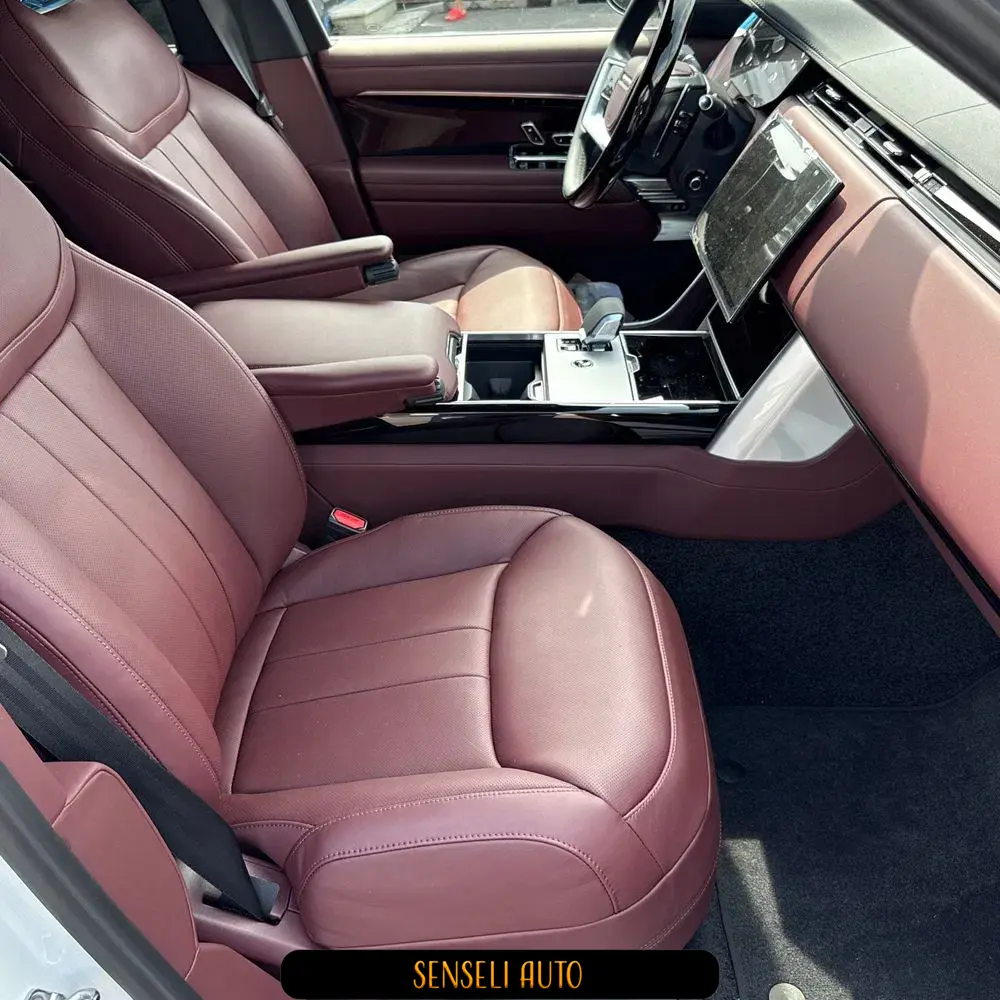 2024 Land Rover Range Rover P400 SE
