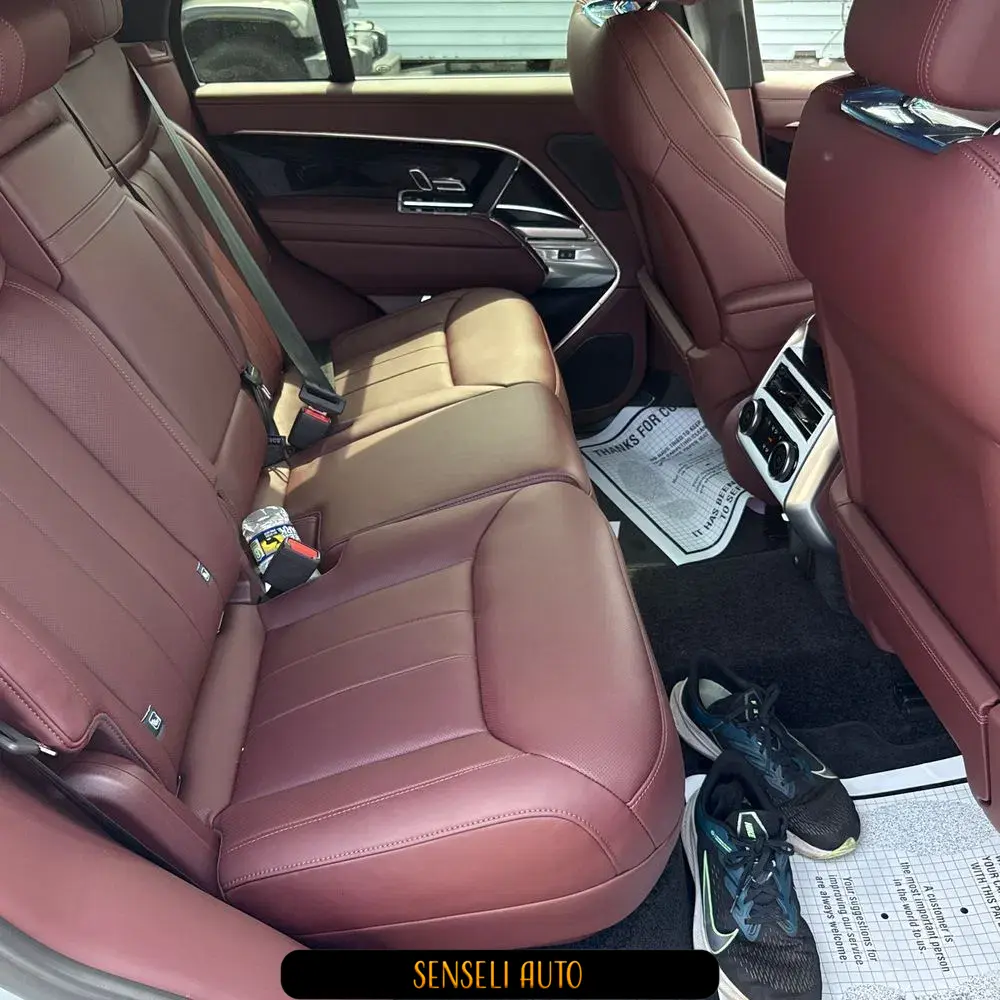 2024 Land Rover Range Rover P400 SE