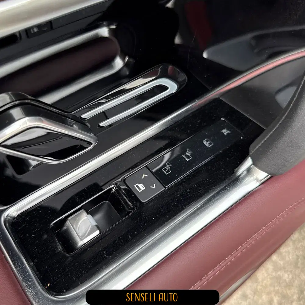 2024 Land Rover Range Rover P400 SE