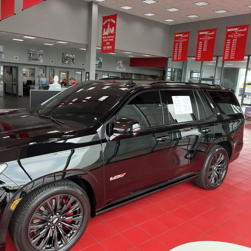 2023 Cadillac Escalade-V Base