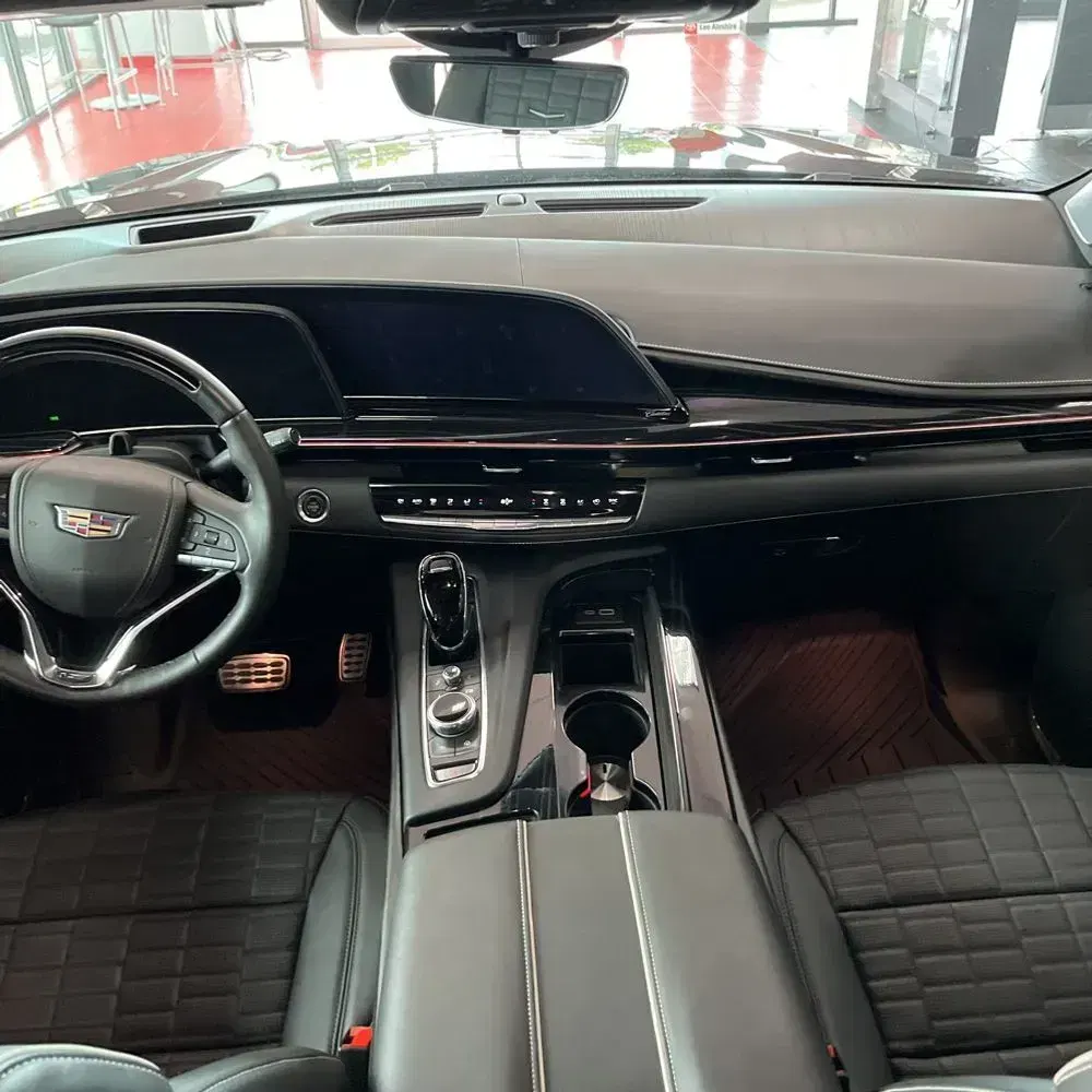 2023 Cadillac Escalade-V Base