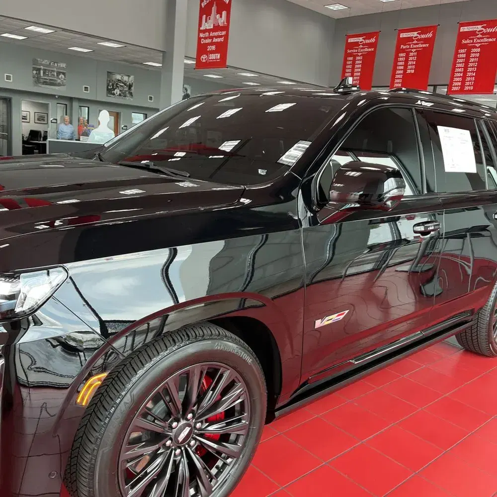 2023 Cadillac Escalade-V Base