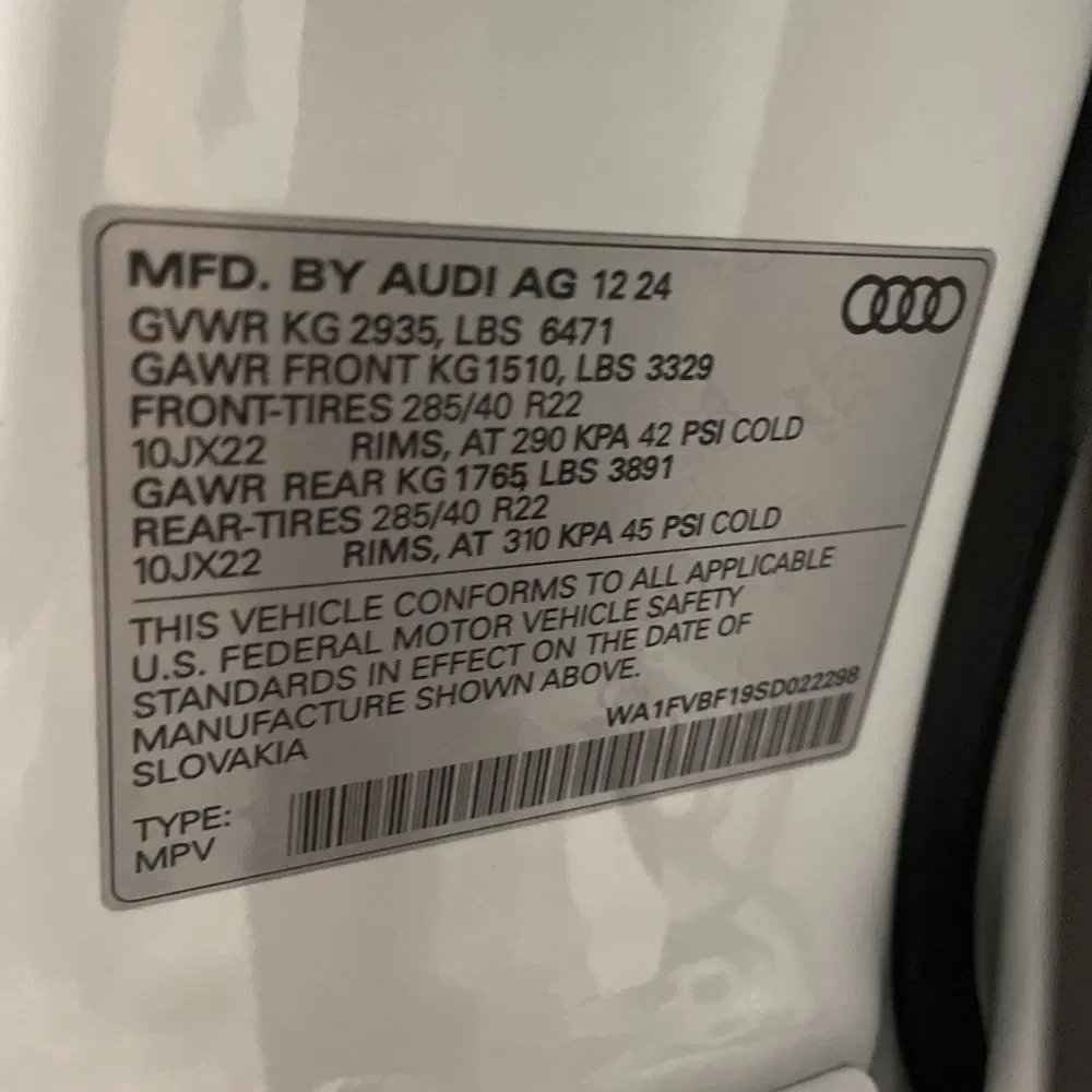 2025 Audi Q8 Prestige 55