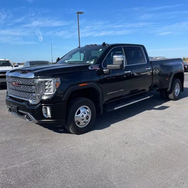 2022 GMC Sierra 3500 Denali