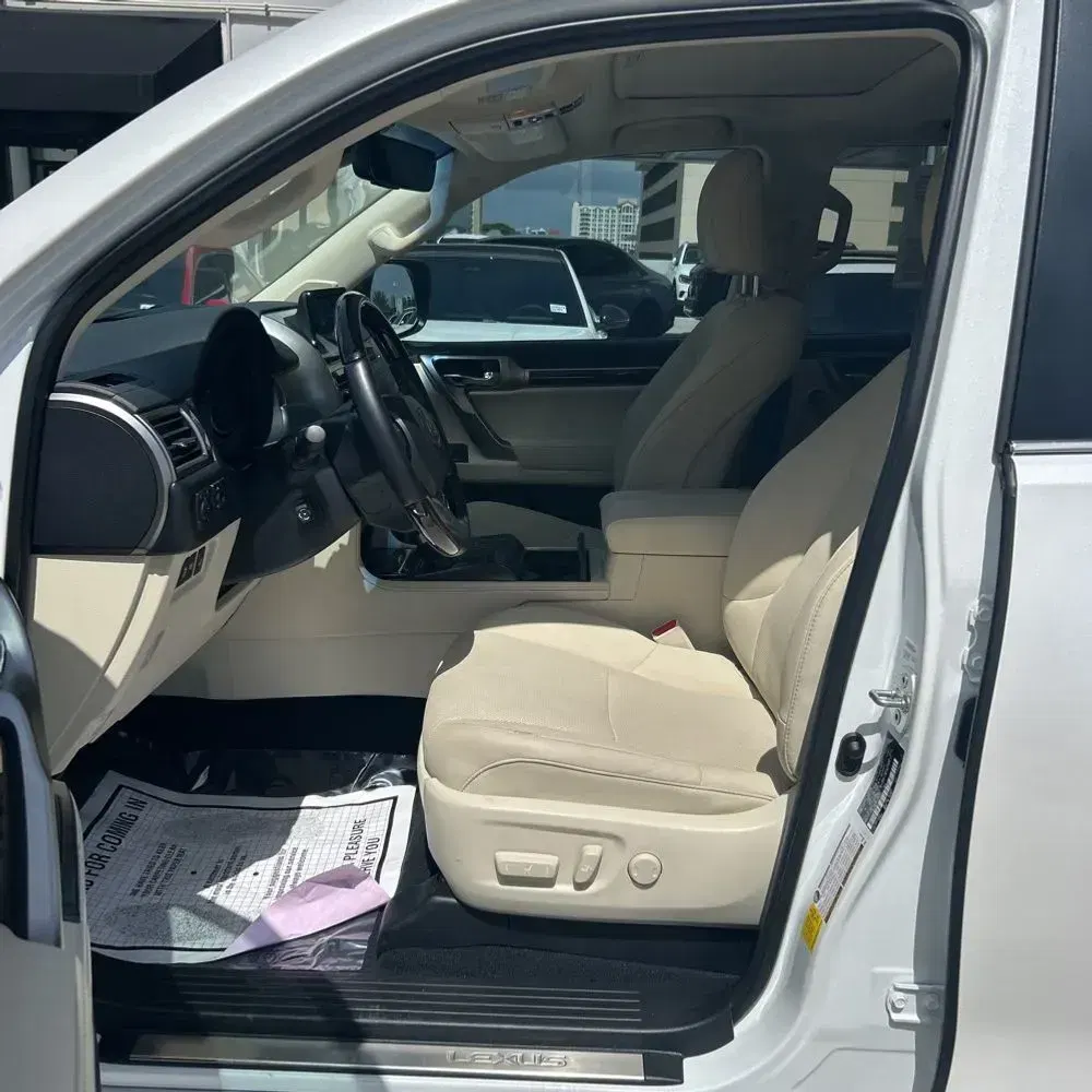 2023 Lexus GX 460 Base