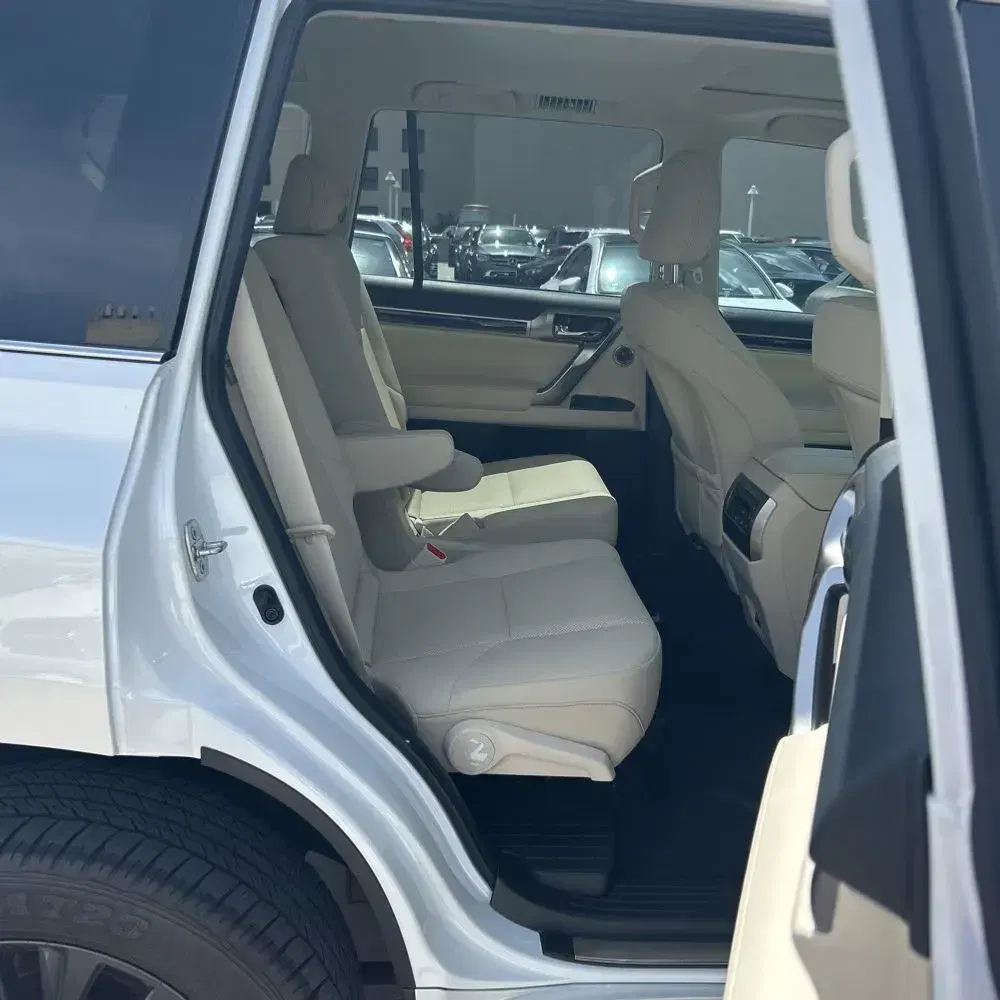 2023 Lexus GX 460 Base