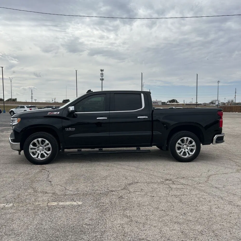 2024 Chevrolet Silverado 1500 LTZ