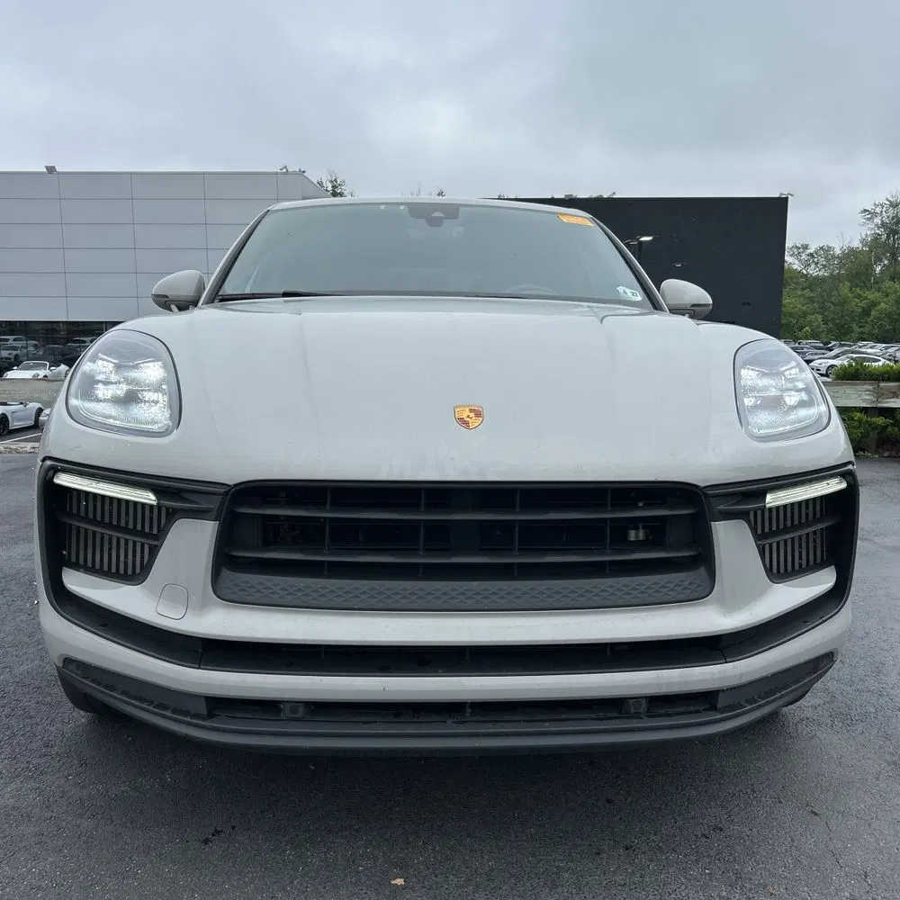 2022 Porsche Macan S