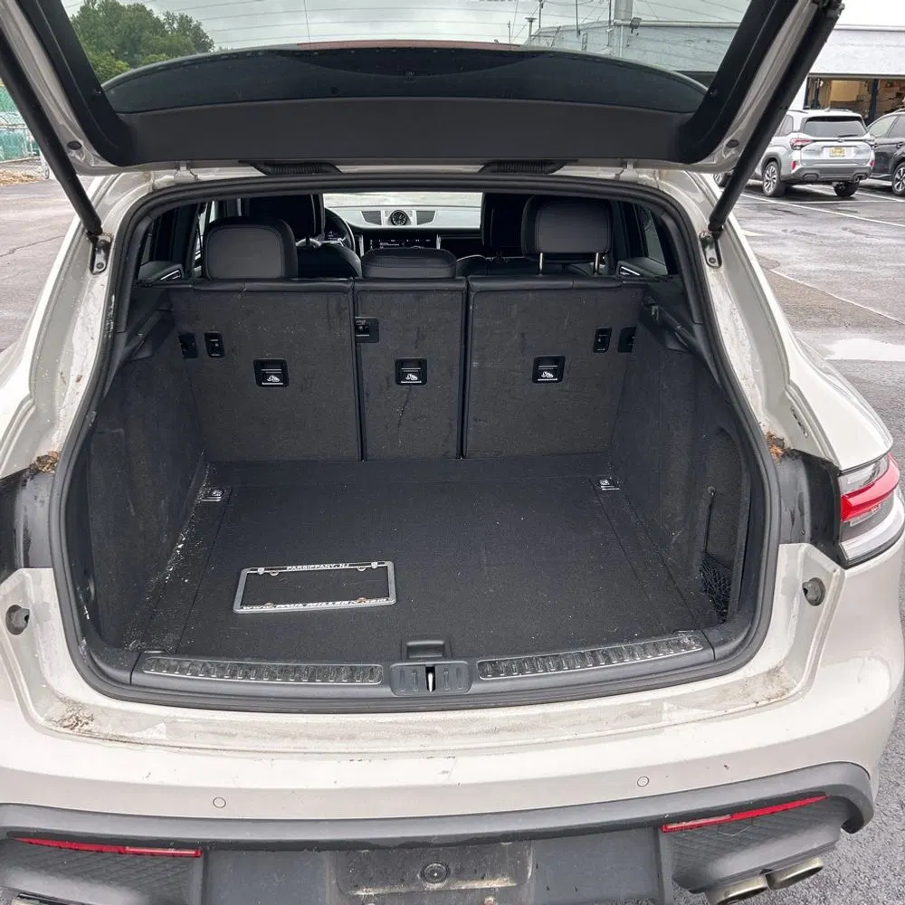 2022 Porsche Macan S