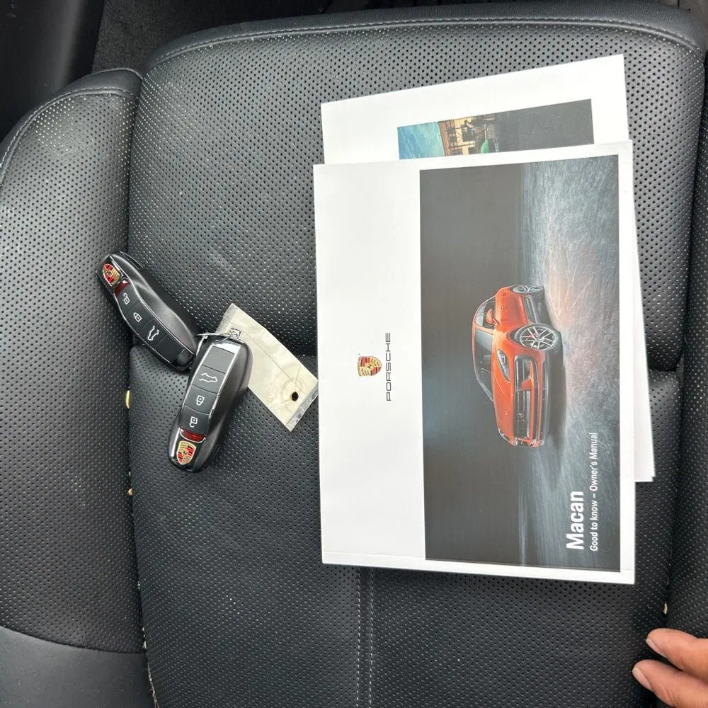 2022 Porsche Macan S