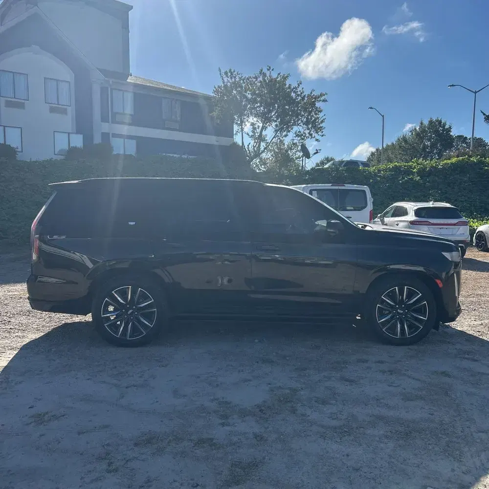 2022 Cadillac Escalade Sport