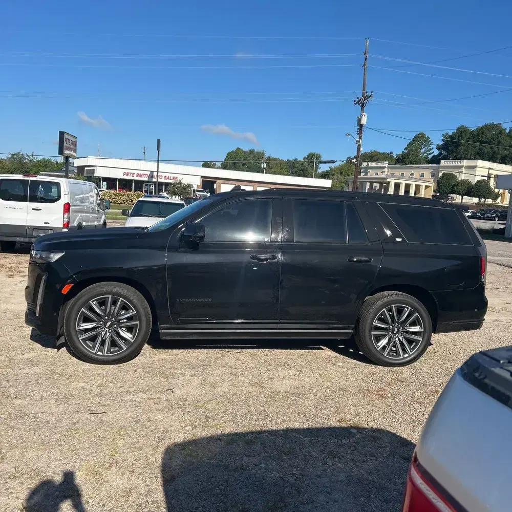 2022 Cadillac Escalade Sport