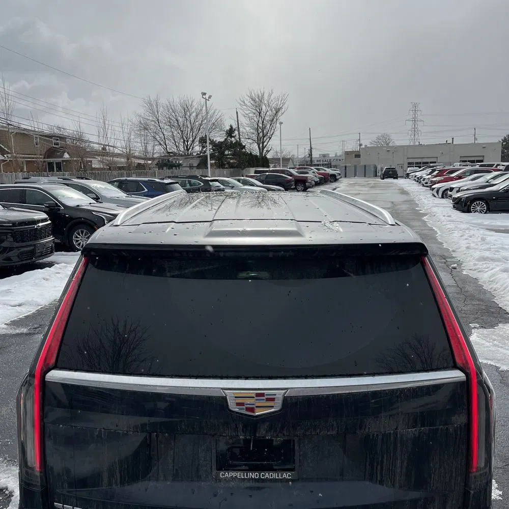 2022 Cadillac Escalade ESV Premium Luxury