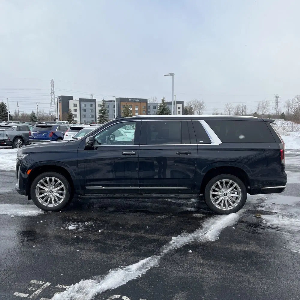 2022 Cadillac Escalade ESV Premium Luxury