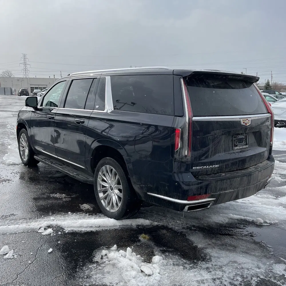 2022 Cadillac Escalade ESV Premium Luxury