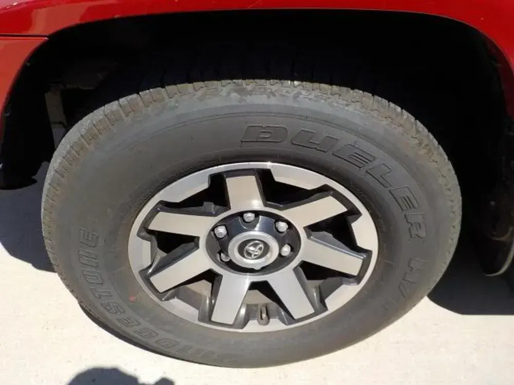 2024 Toyota 4Runner TRD Off Road