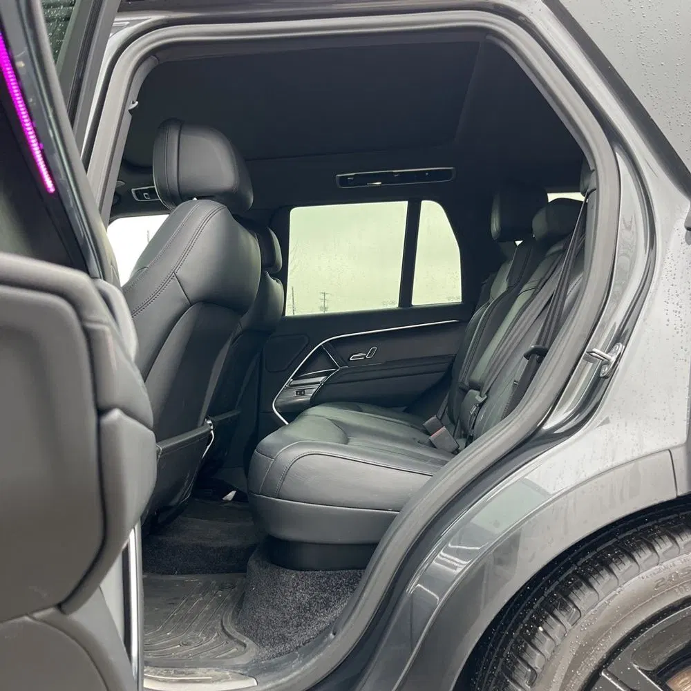 2024 Land Rover Range Rover P530 SE