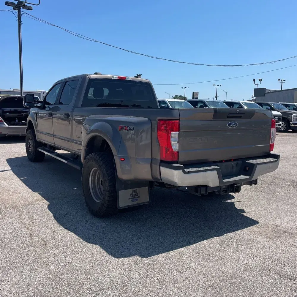 2022 Ford F-350 Super Duty XL