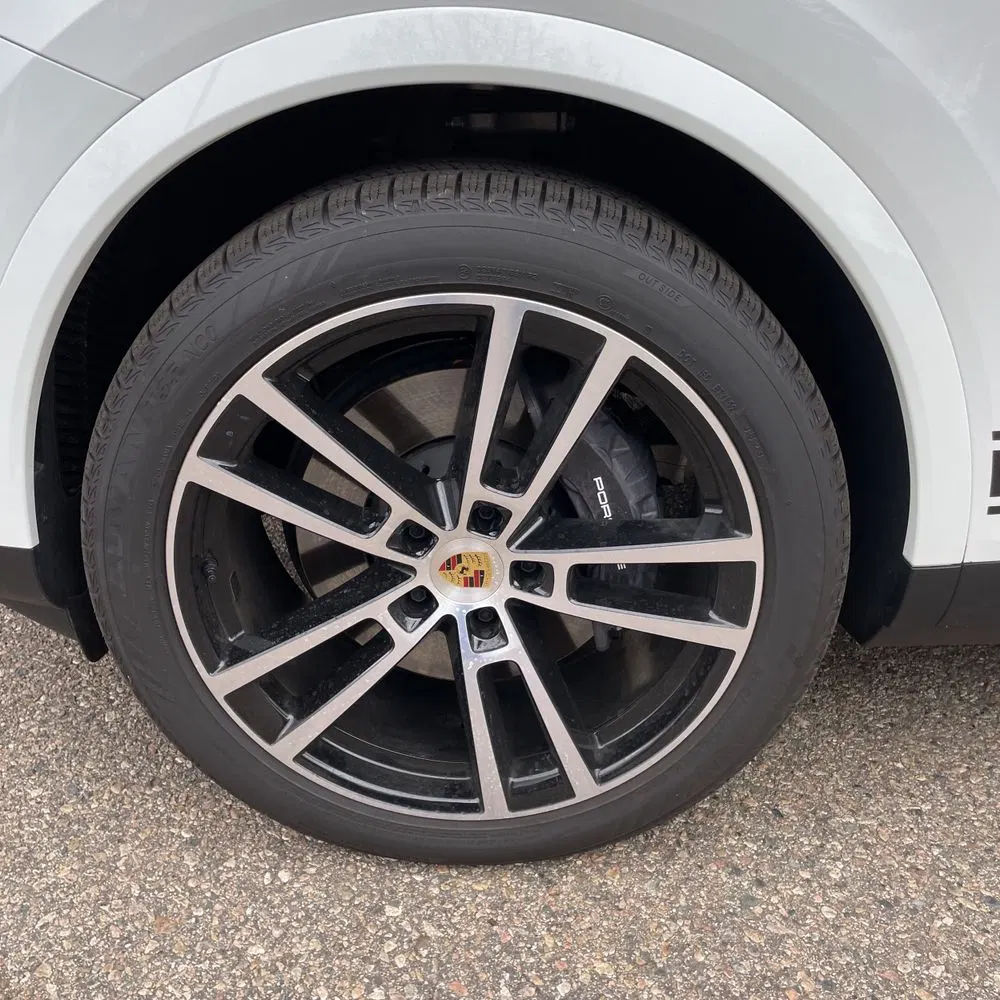 2024 Porsche Cayenne Base