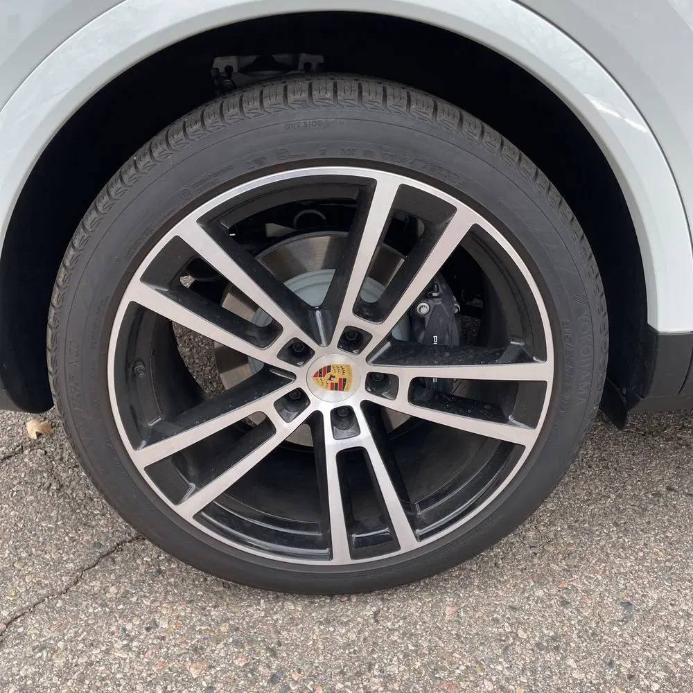 2024 Porsche Cayenne Base