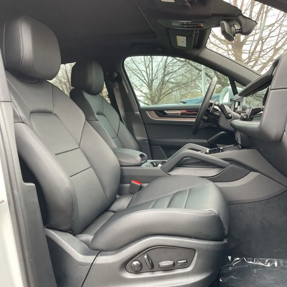 2024 Porsche Cayenne Base