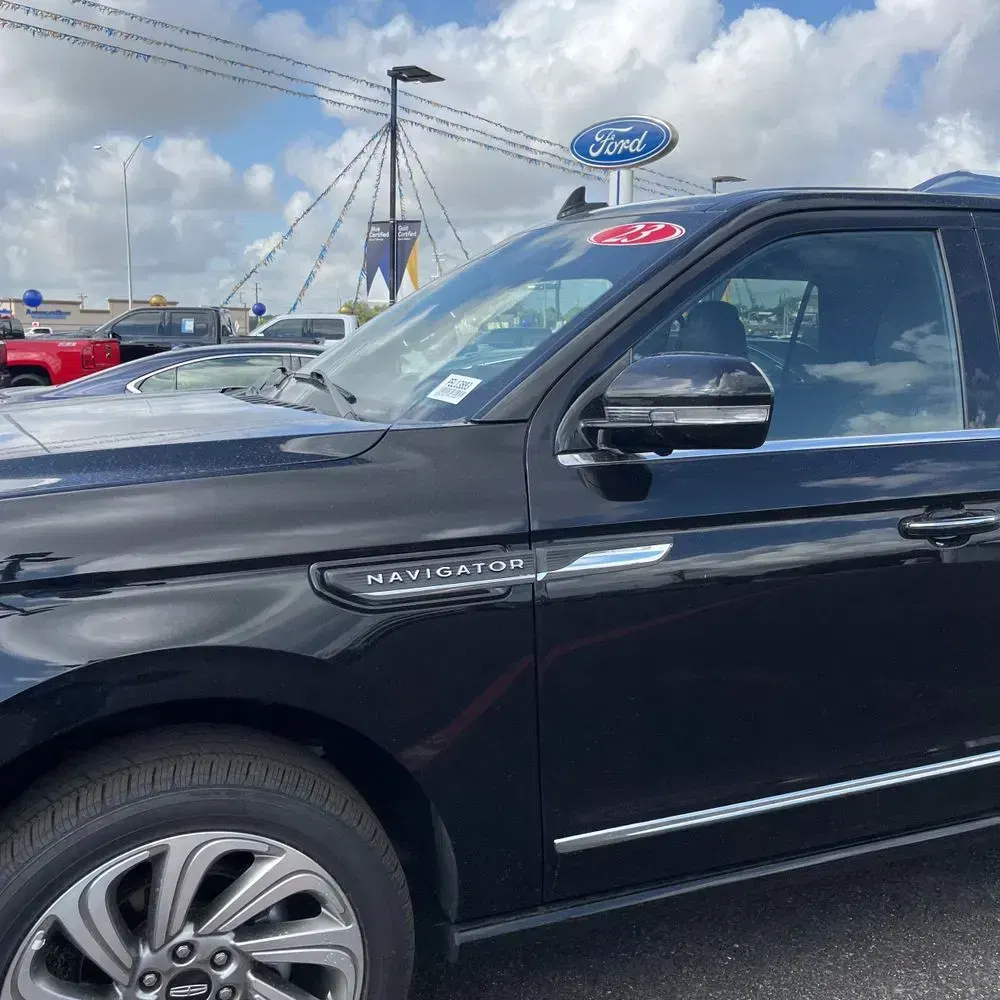 2023 Lincoln Navigator L Reserve