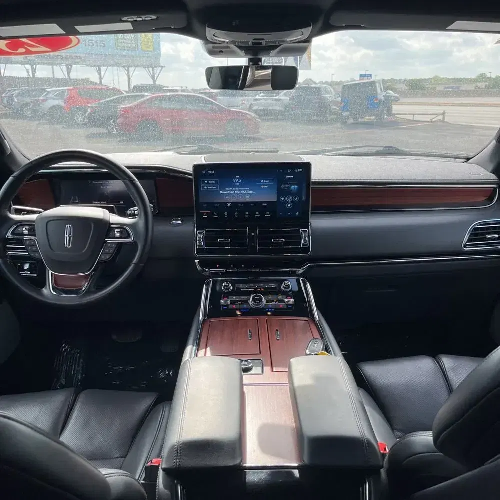 2023 Lincoln Navigator L Reserve