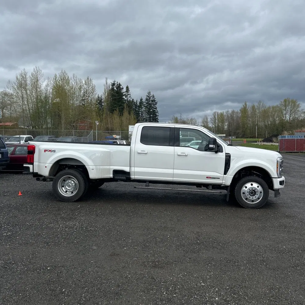 2025 Ford F450 S/D Platinum