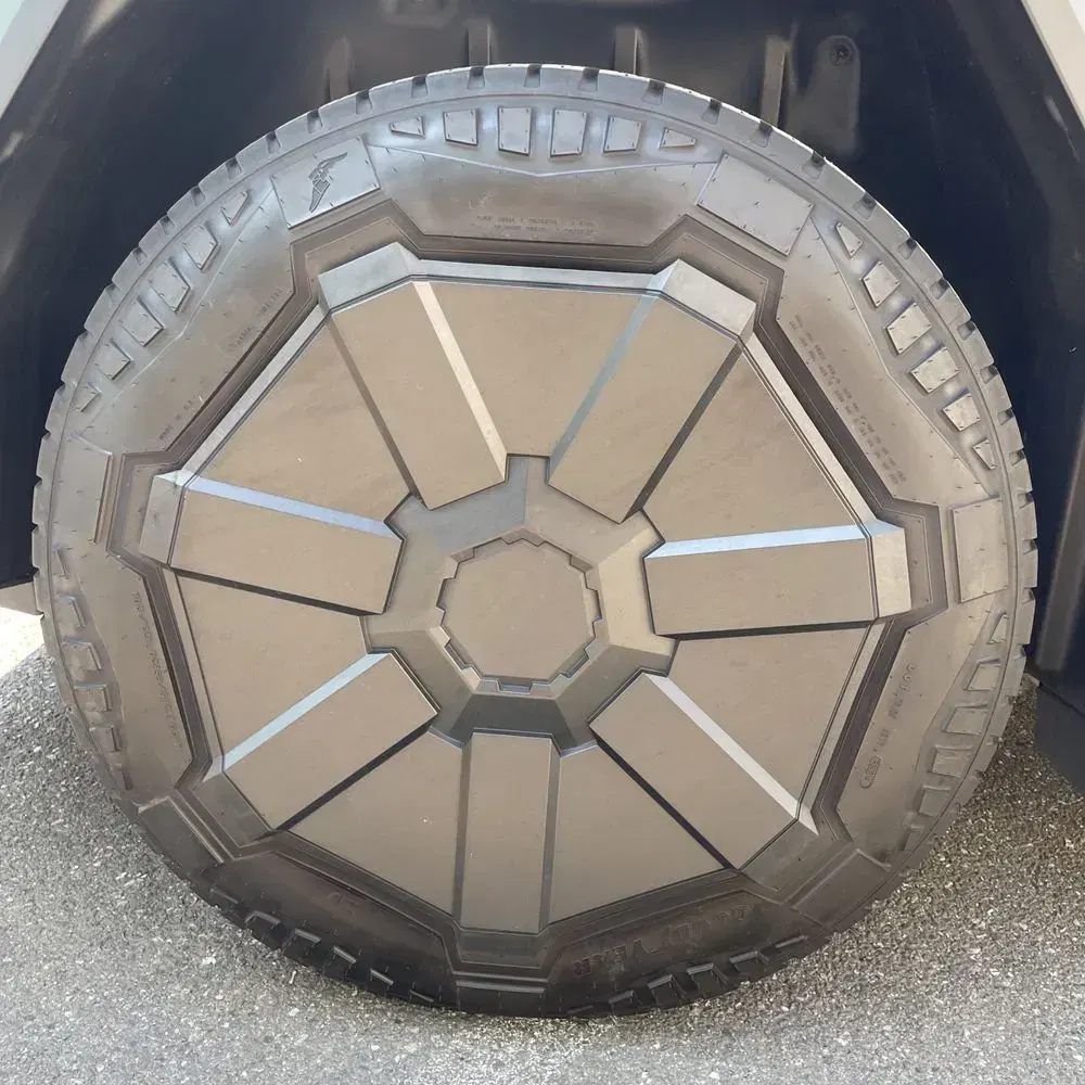 2024 Tesla Cybertruck CyberBeast