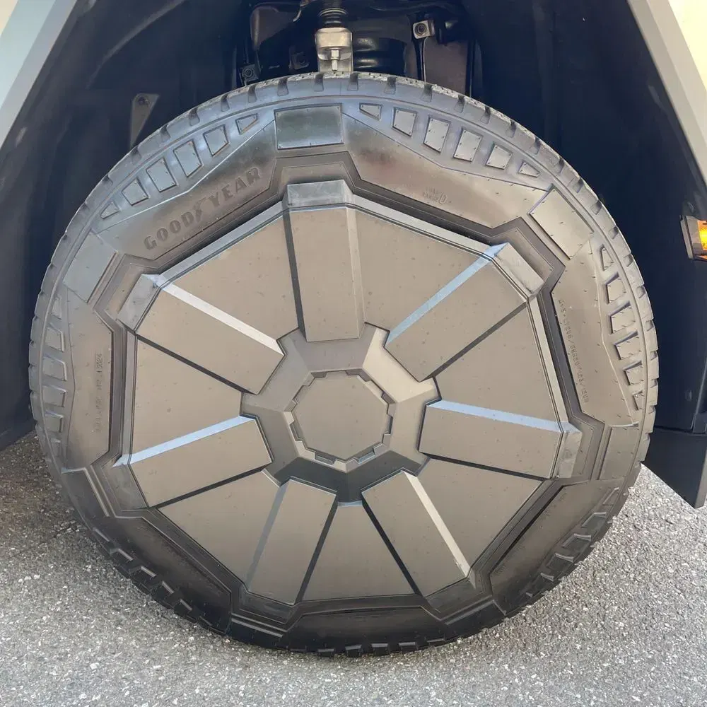 2024 Tesla Cybertruck CyberBeast