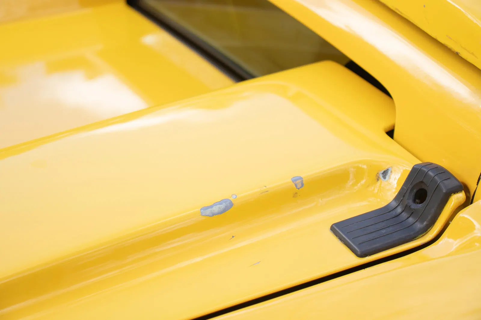 1997 Lamborghini Diablo VT Roadster - Gated 5-Speed Manual, 5.7-Liter V12 Power, Long-Term Owner