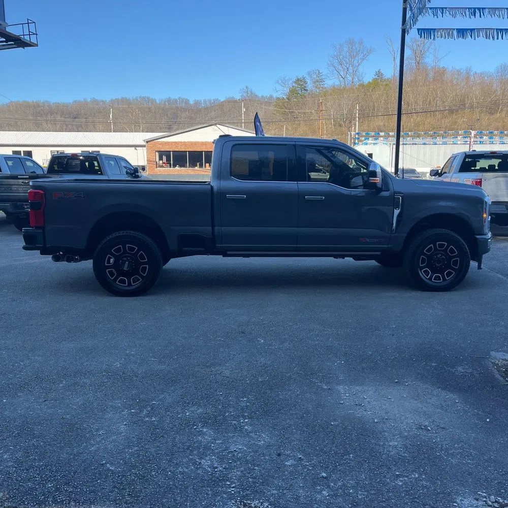 2024 Ford F-250 Super Duty Platinum