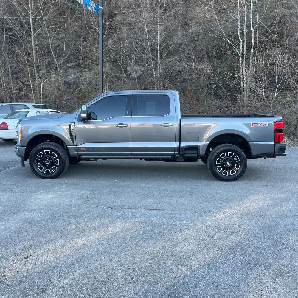 2024 Ford F-250 Super Duty Platinum