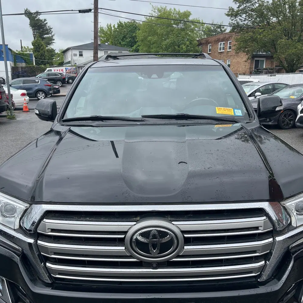 2017 Toyota Land Cruiser Base