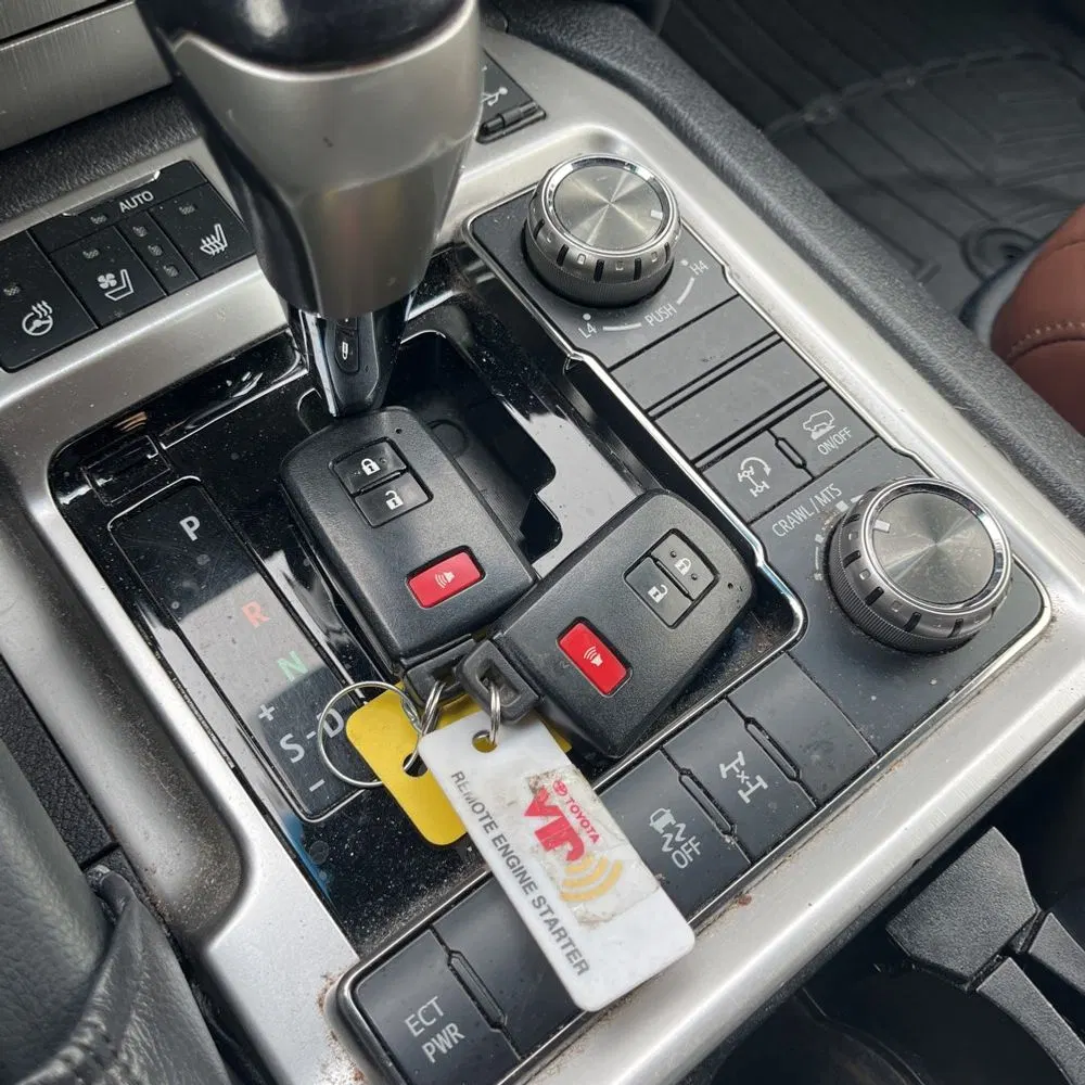 2017 Toyota Land Cruiser Base