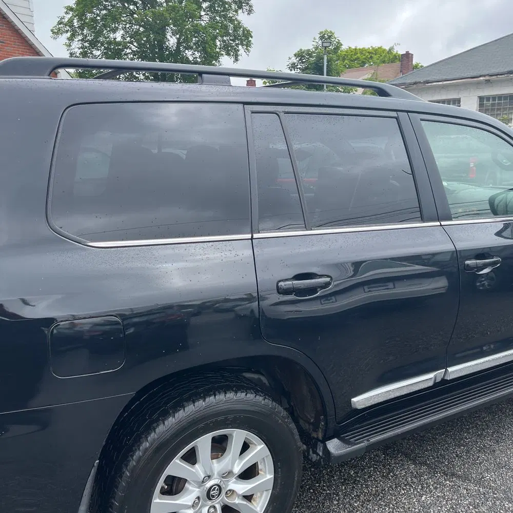 2017 Toyota Land Cruiser Base