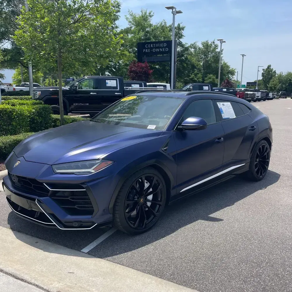 2022 Lamborghini Urus Base