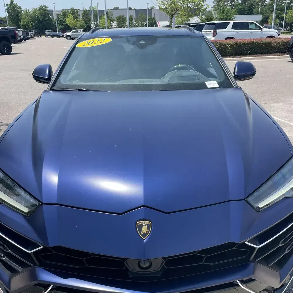 2022 Lamborghini Urus Base