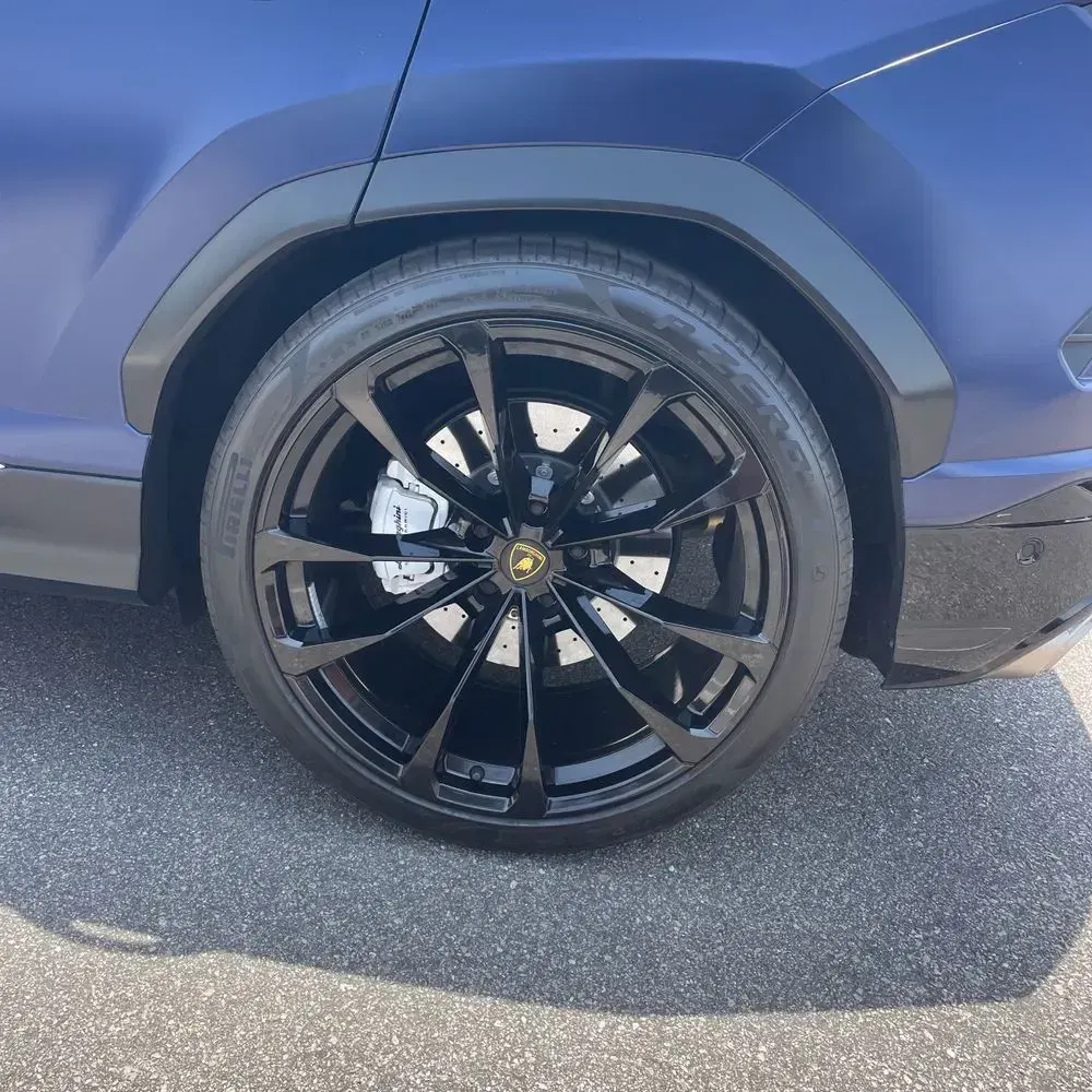 2022 Lamborghini Urus Base