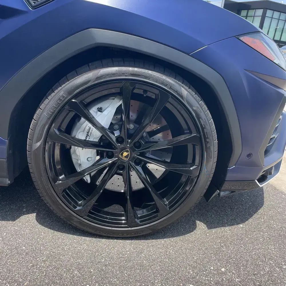 2022 Lamborghini Urus Base