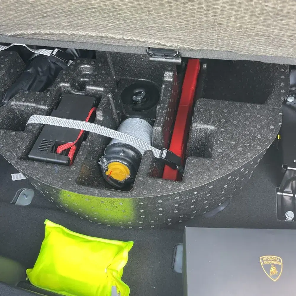 2022 Lamborghini Urus Base