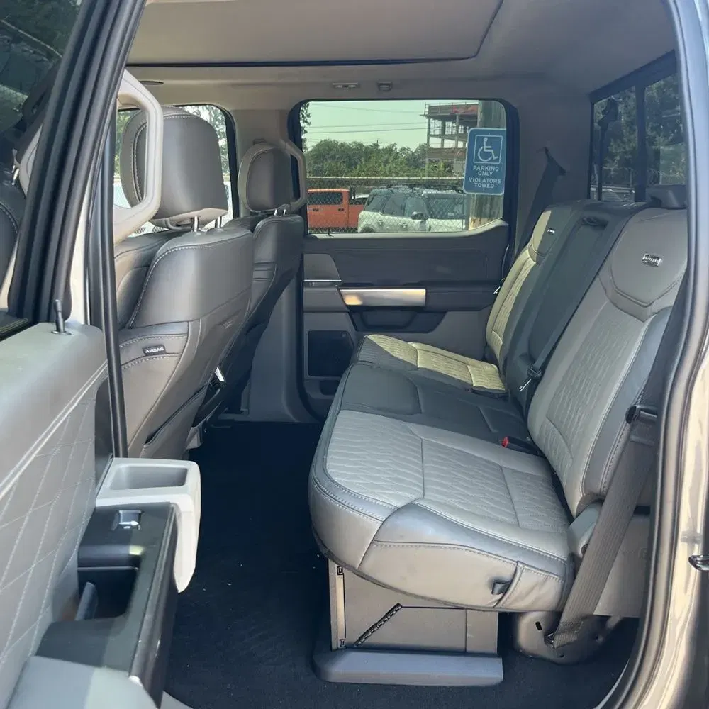 2025 Ford F-350 Super Duty Platinum